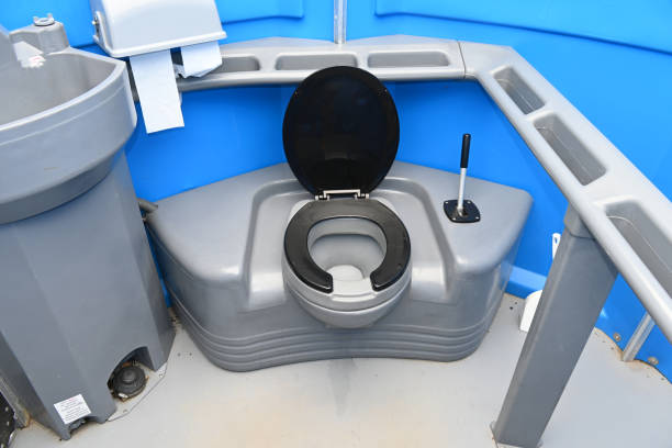 Portable restroom solutions in Maud, TX